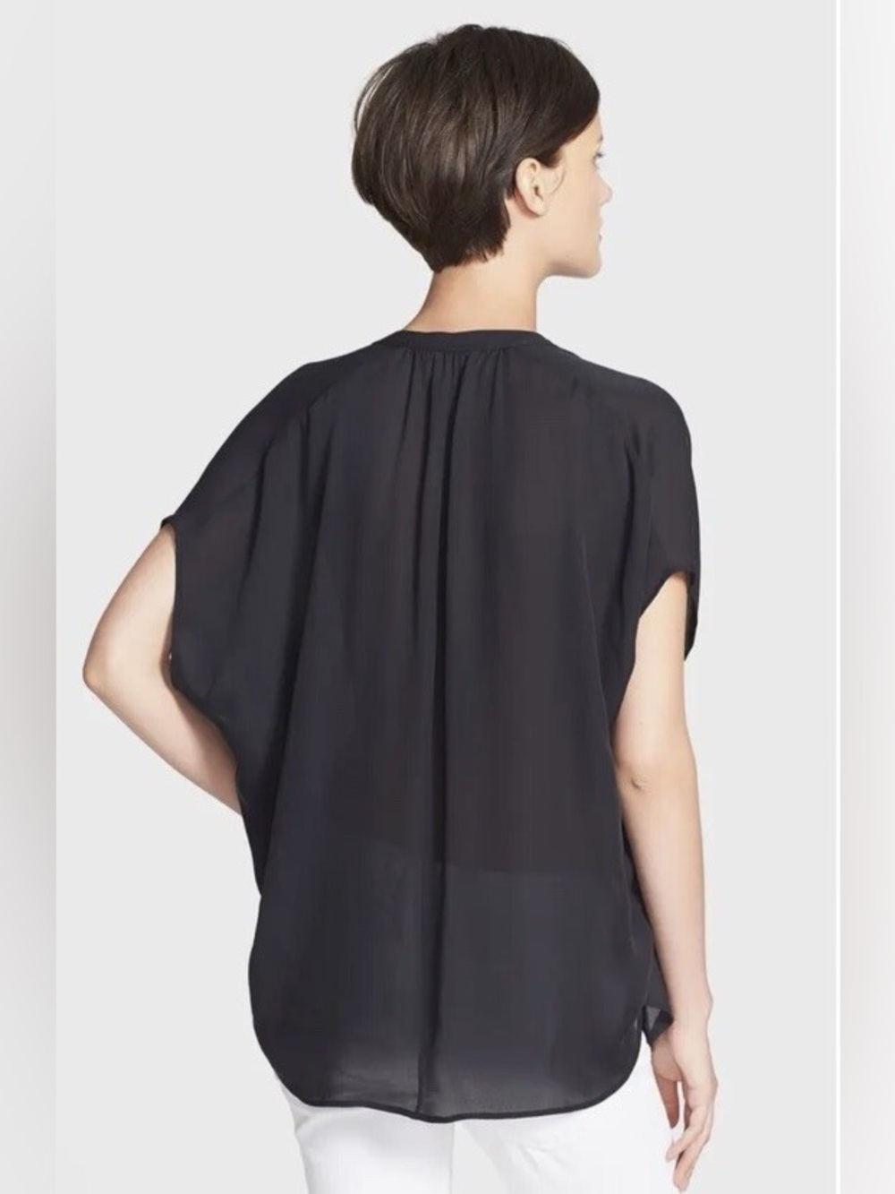 Vince 100% Silk Georgette Cap Sleeve V-Neck Black Blouse, size S - Picture 2 of 7